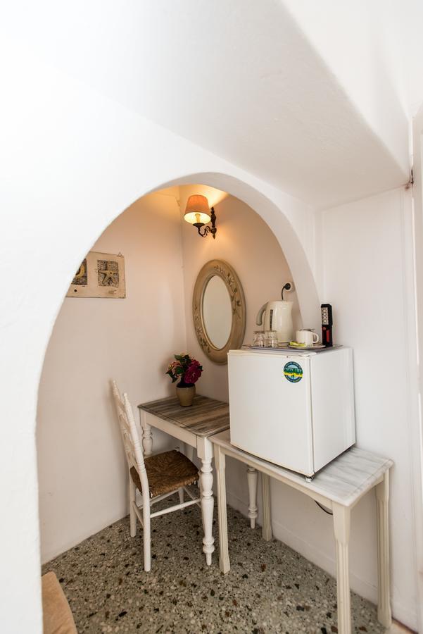 Hotel Delphines Mykonos Town Esterno foto